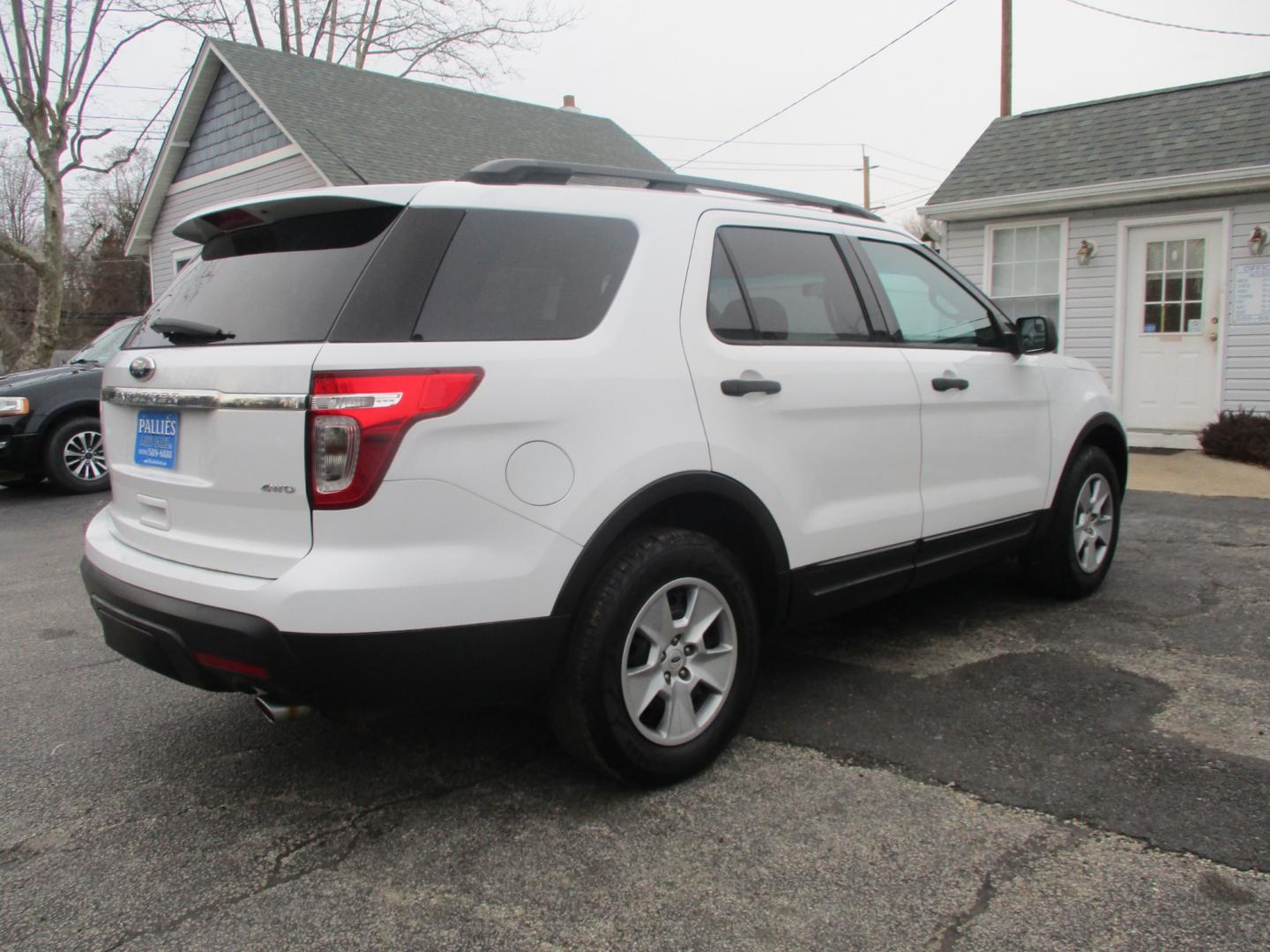 2013 WHITE Ford Explorer (1FM5K8B85DG) , AUTOMATIC transmission, located at 540a Delsea Drive, Sewell, NJ, 08080, (856) 589-6888, 39.752560, -75.111206 - Photo#6